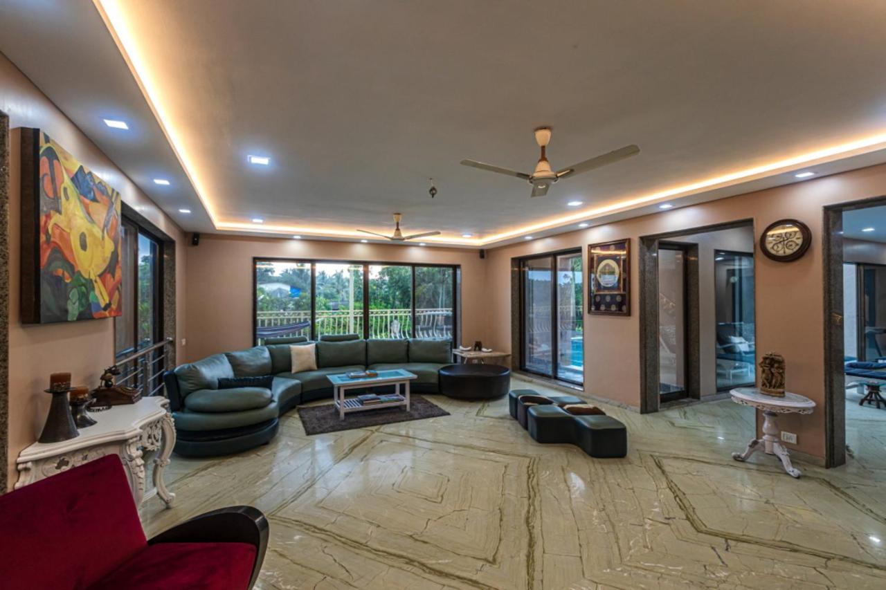 Saffronstays Aura, Alibaug - Luxury Pool Villa With A Game Room And Spacious Lawn 阿里巴格 外观 照片