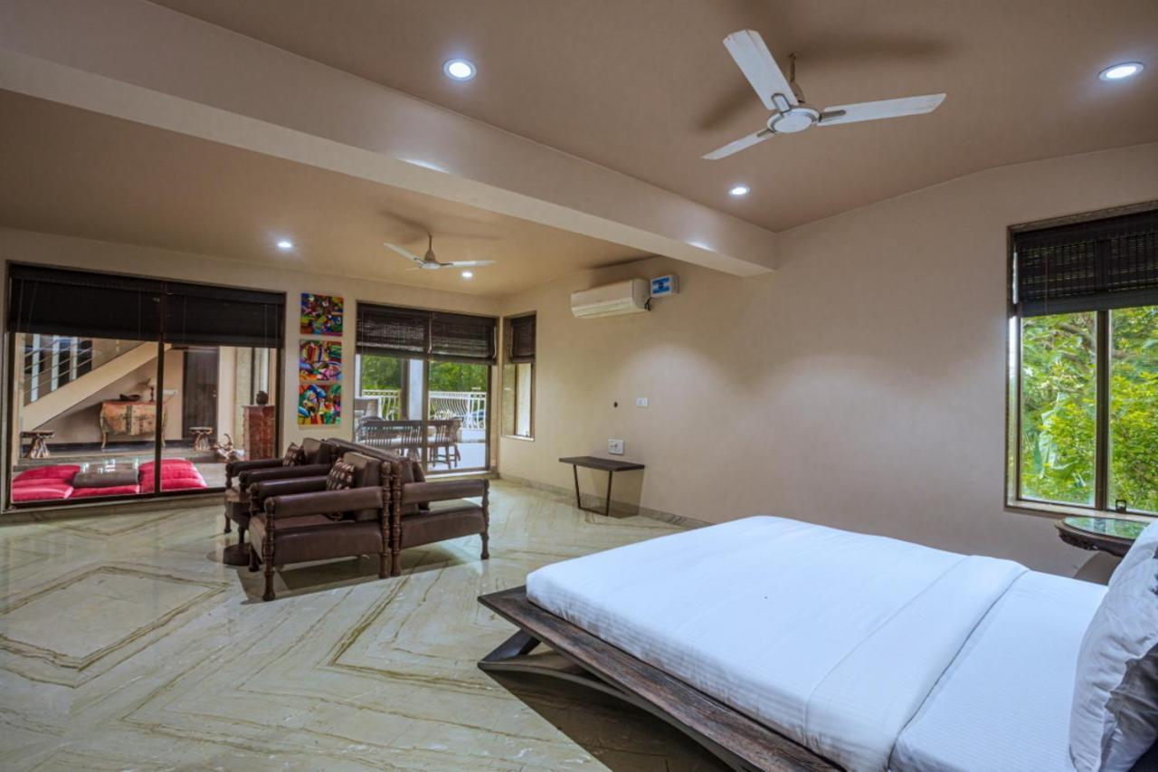 Saffronstays Aura, Alibaug - Luxury Pool Villa With A Game Room And Spacious Lawn 阿里巴格 外观 照片