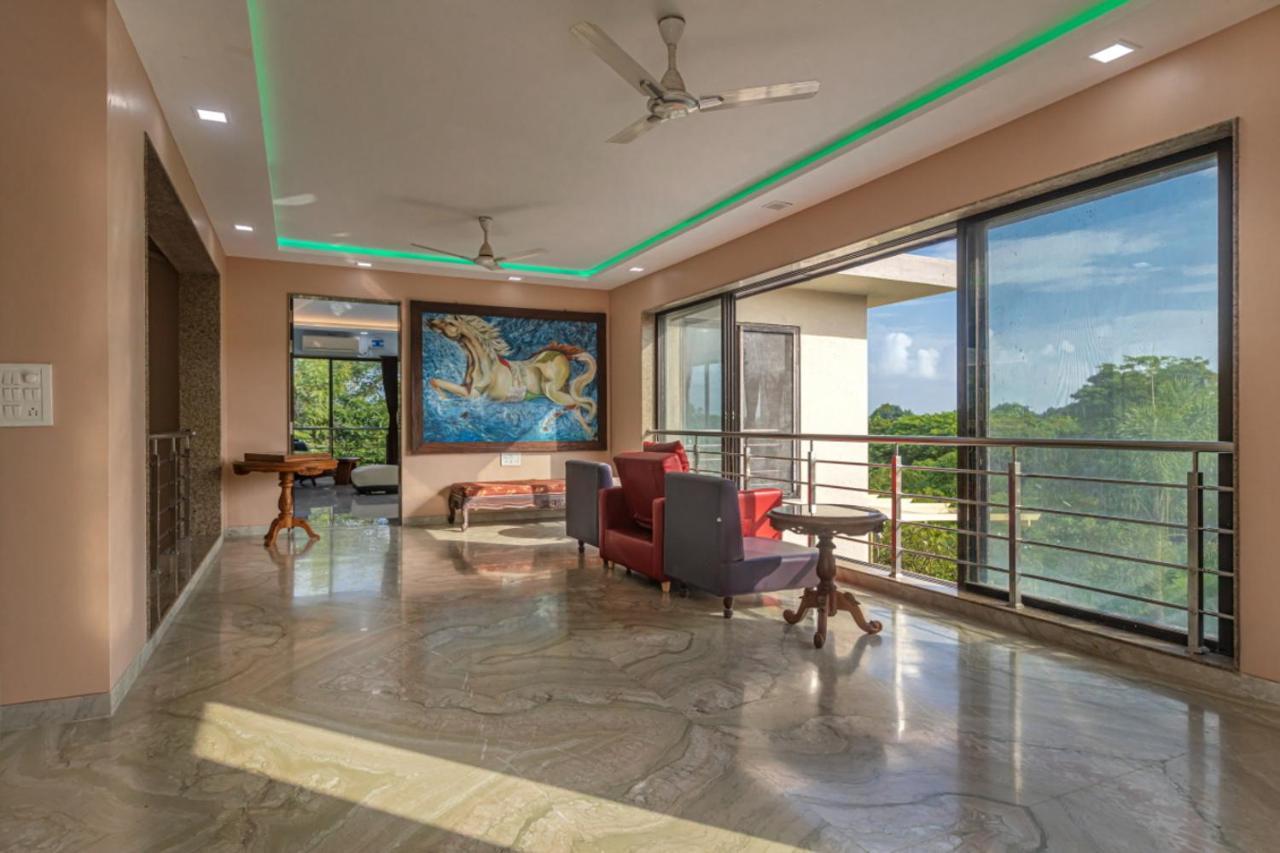 Saffronstays Aura, Alibaug - Luxury Pool Villa With A Game Room And Spacious Lawn 阿里巴格 外观 照片