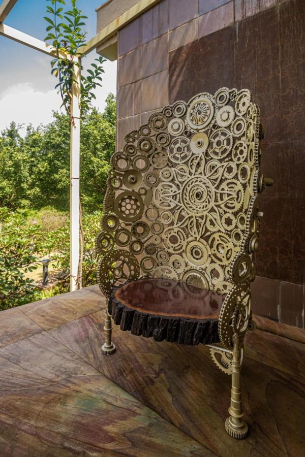 Saffronstays Aura, Alibaug - Luxury Pool Villa With A Game Room And Spacious Lawn 阿里巴格 外观 照片