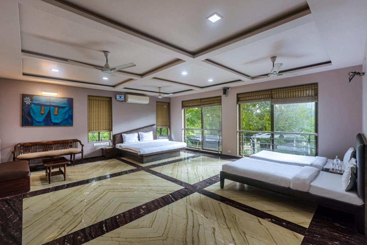 Saffronstays Aura, Alibaug - Luxury Pool Villa With A Game Room And Spacious Lawn 阿里巴格 外观 照片