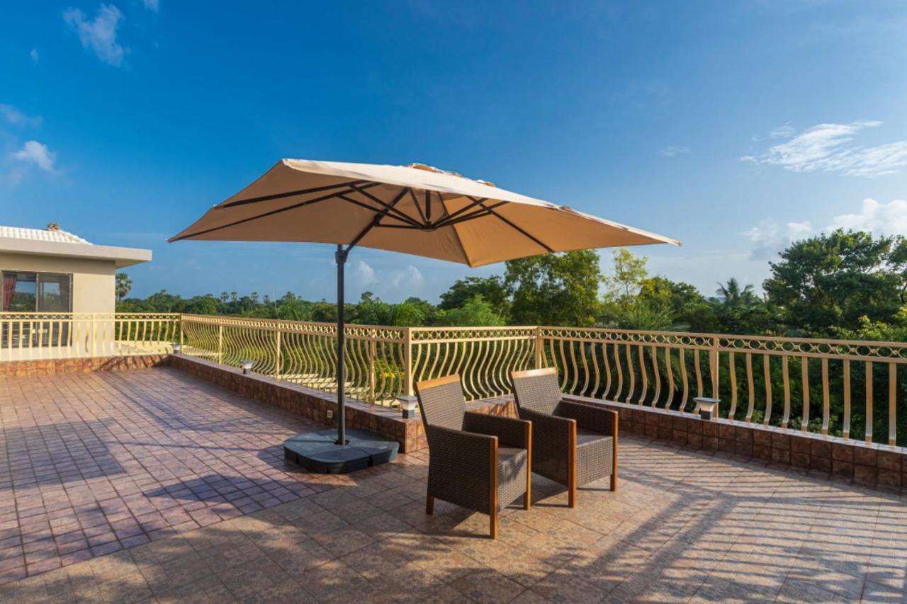 Saffronstays Aura, Alibaug - Luxury Pool Villa With A Game Room And Spacious Lawn 阿里巴格 外观 照片